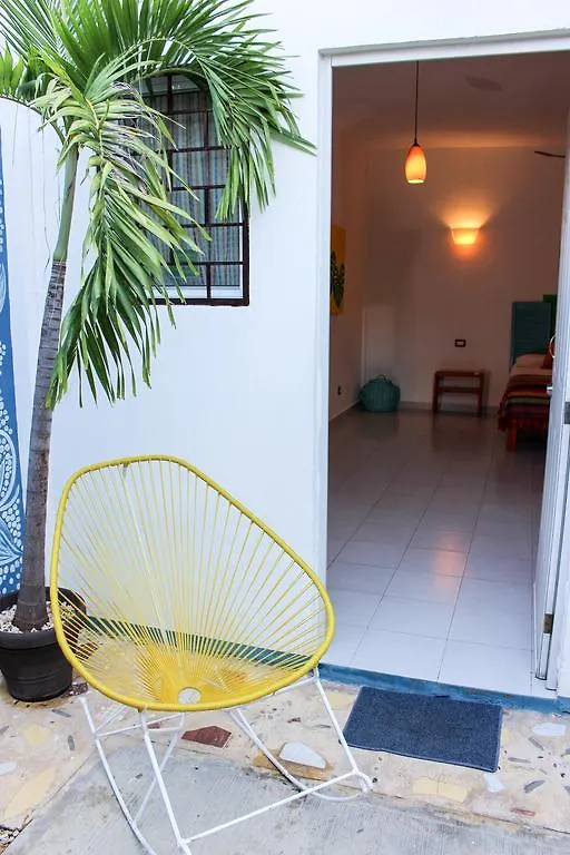 ** Bed & Breakfast 